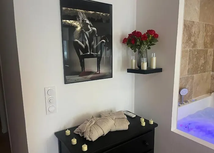 Romantique - Jacuzzi Et Sauna Intimes